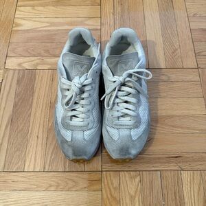 Veja Light Gray Casual Sneakers